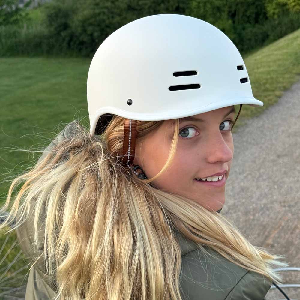Story Retro Certified Helm