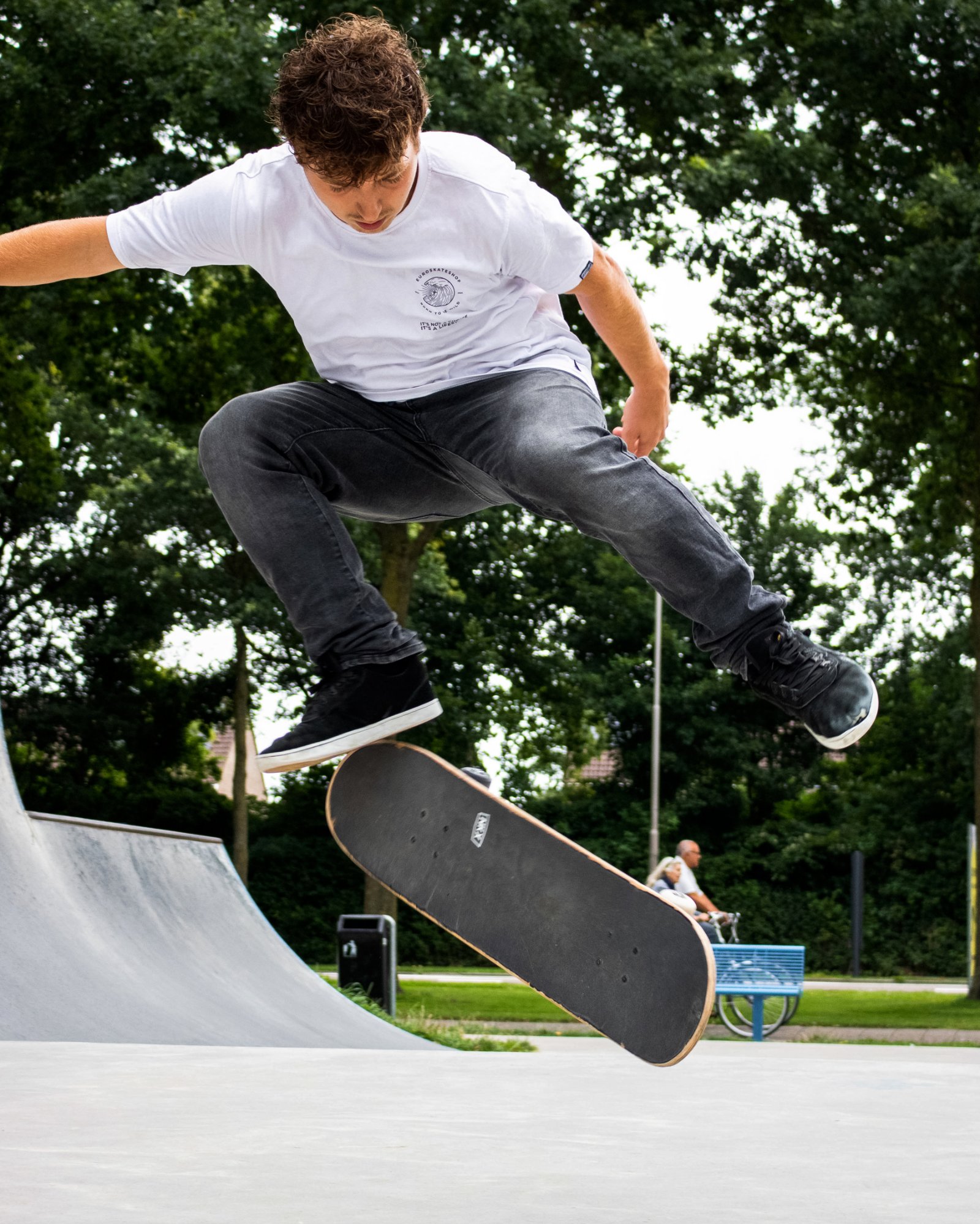 NKX Skateboard 8.25