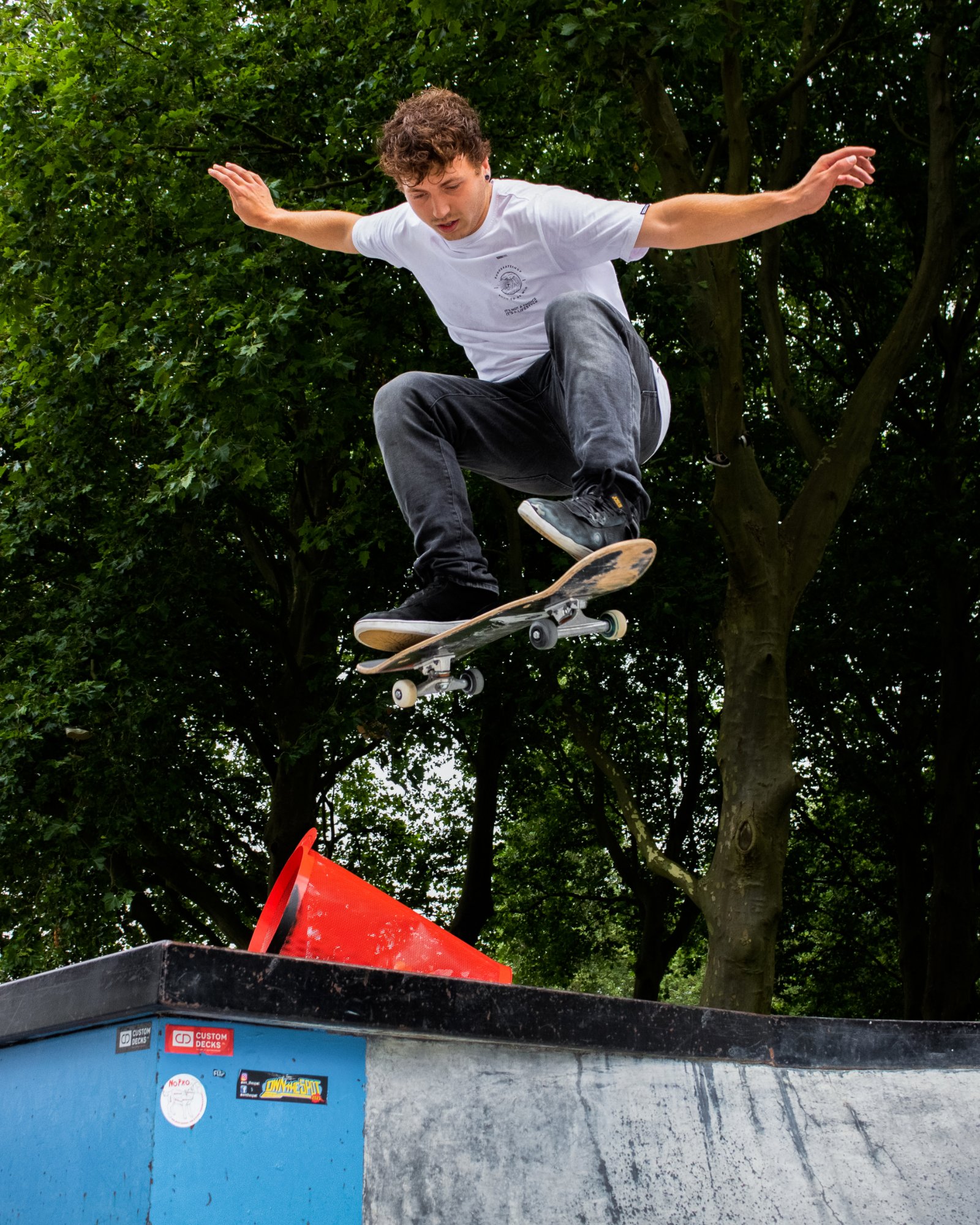 NKX Skateboard 8.25