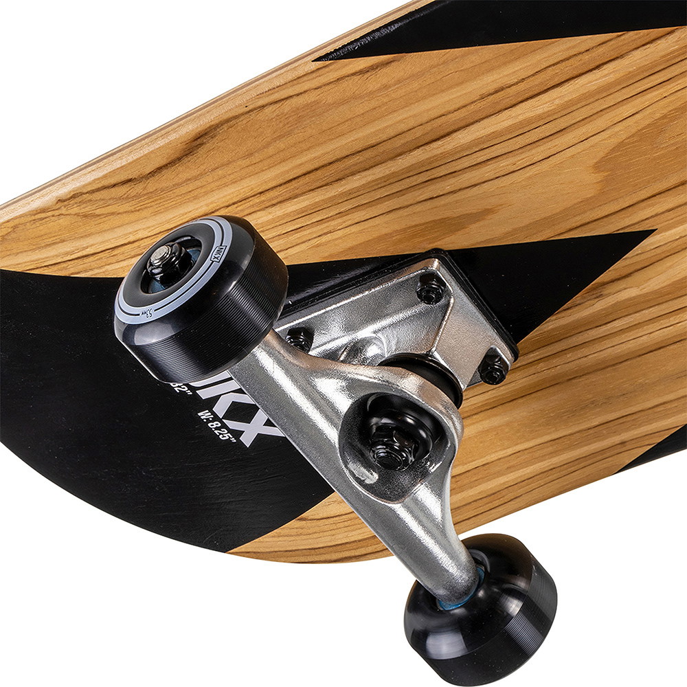 NKX Skateboard 8.25