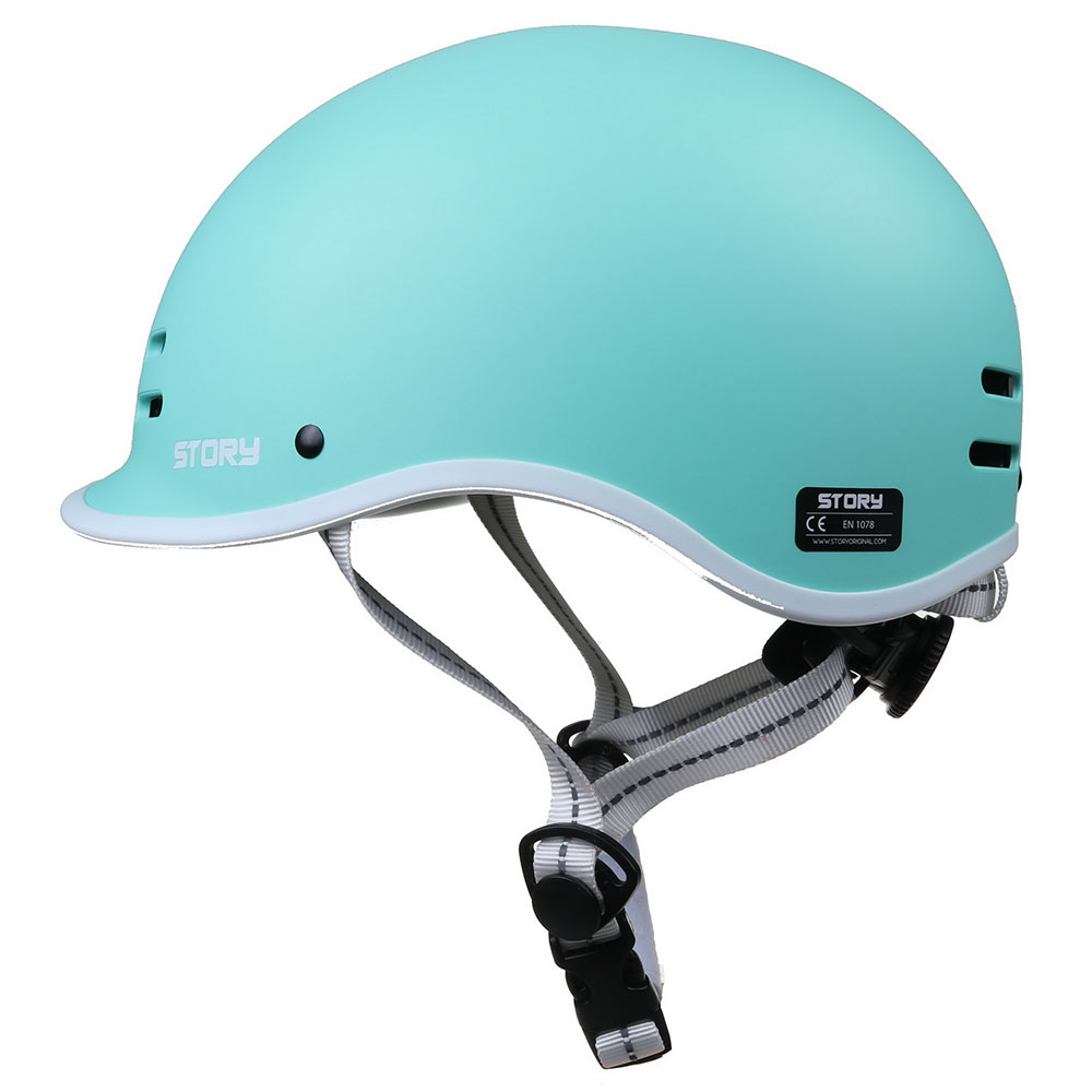 Story Retro Certified Helm