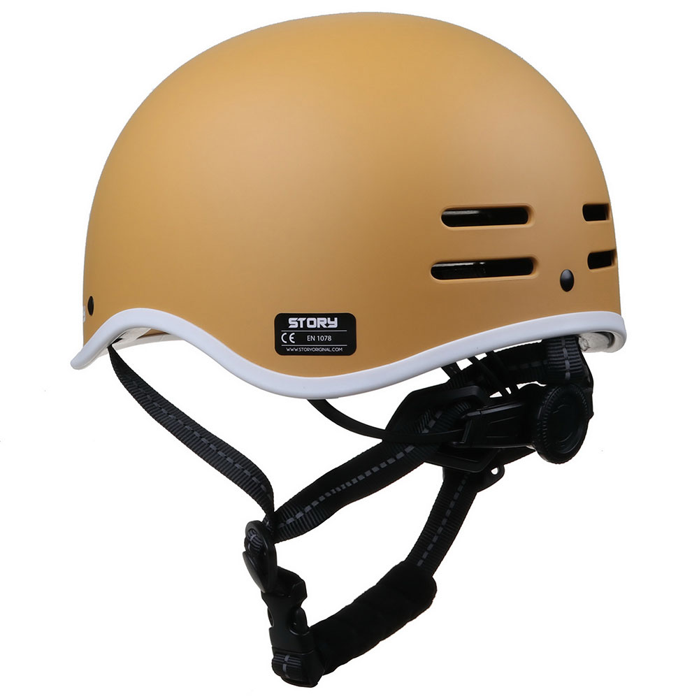 Story Retro Certified Helm